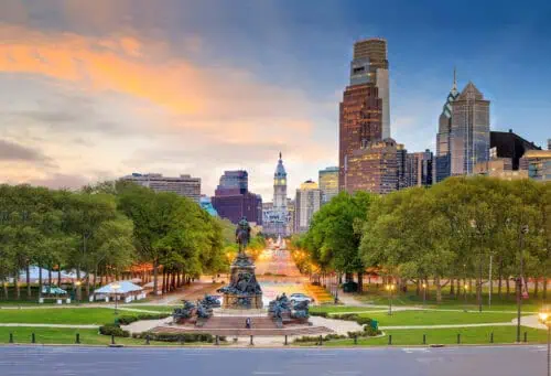 beautiful philadelphia downtown skyline at sunset