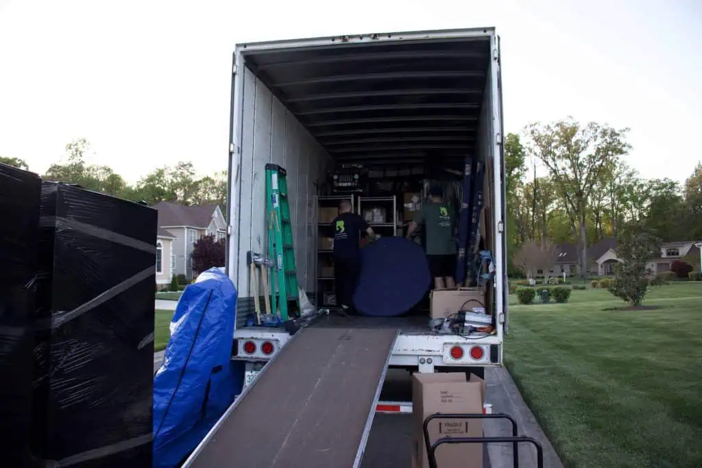 interstate moving truck long distance