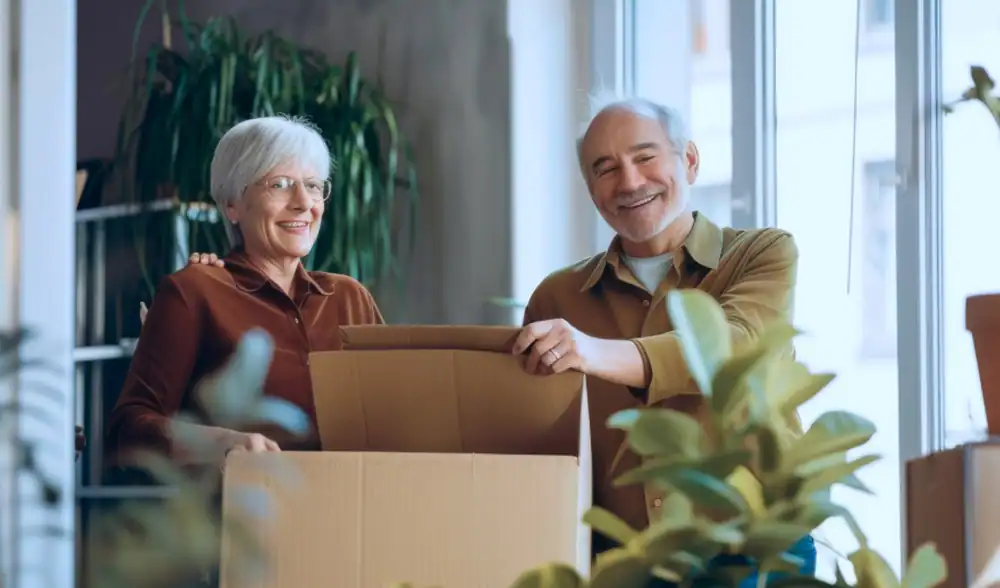 Senior moving assistance by Best US Moving, ensuring smooth and stress-free relocations for elderly.