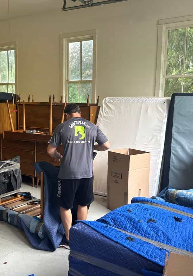 pennsylvania moving company packing furniture